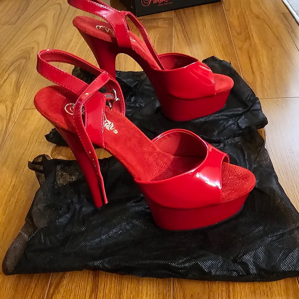 Shoes: Heels - Pleasers 1pr; SZ 9 - $50 (Red)